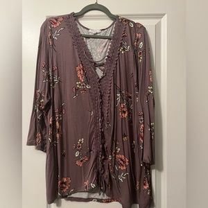 LIKE NEW MAURICES PURPLE TIE FRONT TOP BEAUTIFUL PLUS SIZE 3